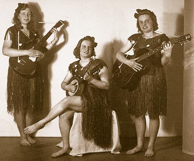 Het Vrolijke Trio: Marrie, Sietske en Mieke